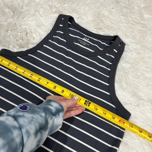 GAP High Neck Ribbed Tank Top Woman’s Large NWOT - Picture 6 of 11